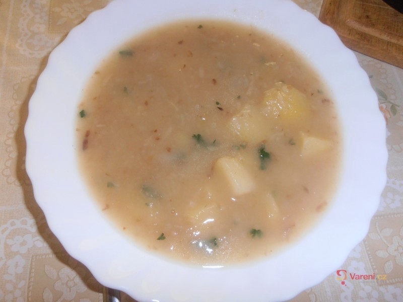 Celerová polévka s bramborem