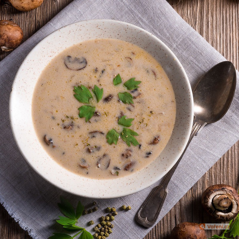 Rychlá vánoční houbová polévka
