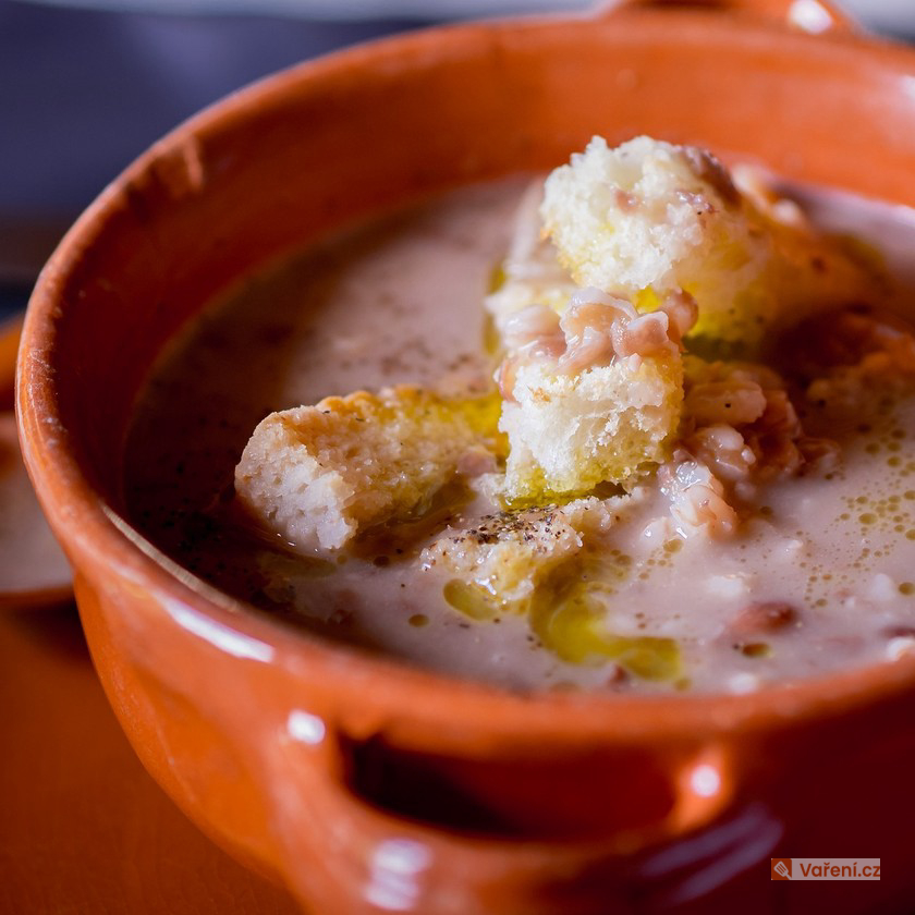 Rychlá chlebová polévka