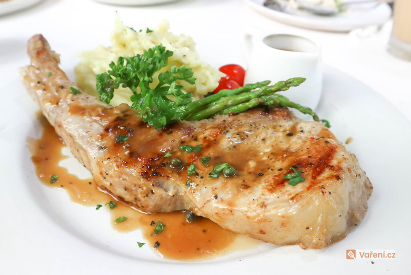 Maminčiny přírodní plátky s pečenými brambory