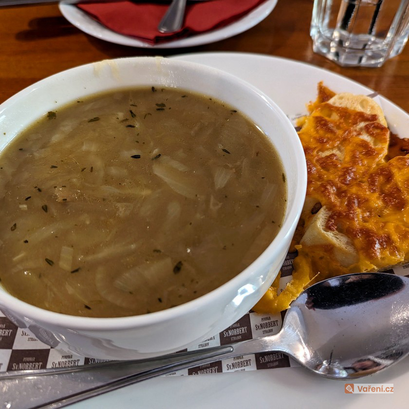 Rychlá cibulová polévka