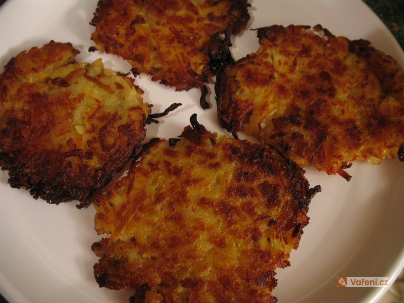 Bramborák se sýrem