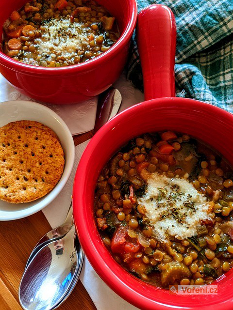 Orientální luštěninová polévka