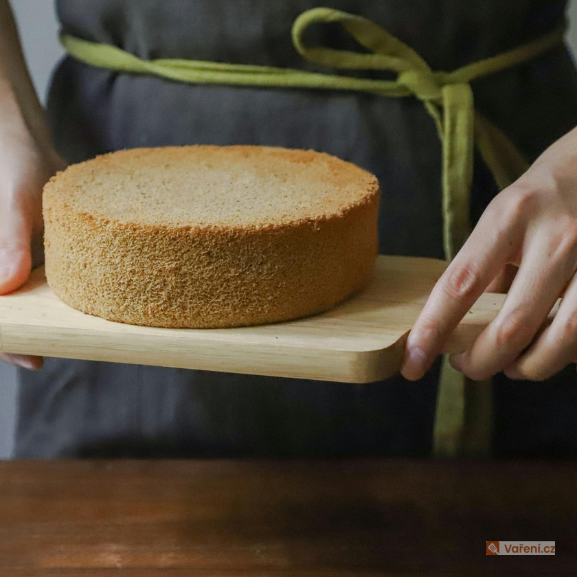 Bílý piškot z bílků