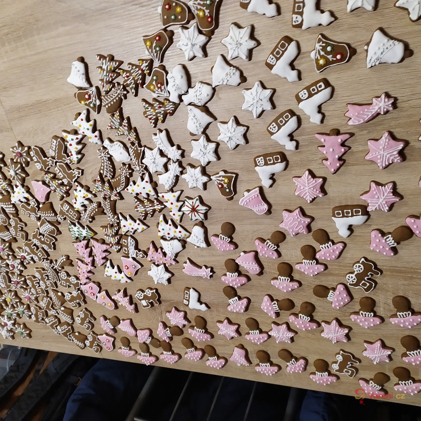 Perníčky na Vánoce, Velikonoce i chaloupku - fotografie 2