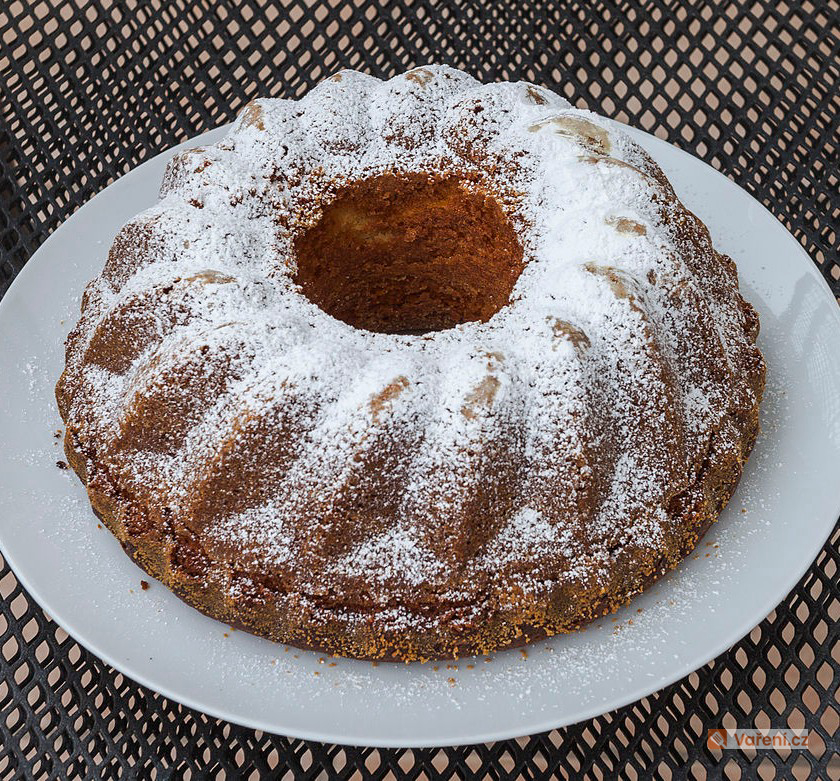 Naše tvarohová bábovka bez tuku 