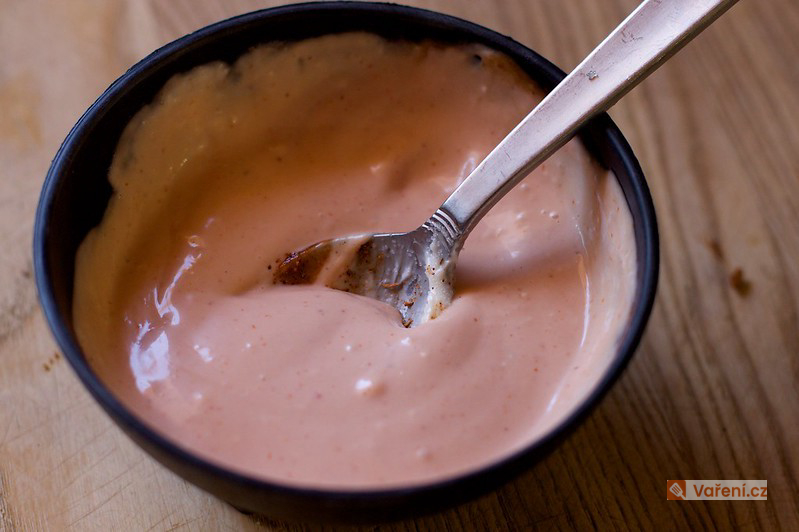 Ďábelská chilli omáčka