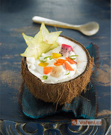 Vánoční ovocná polévka