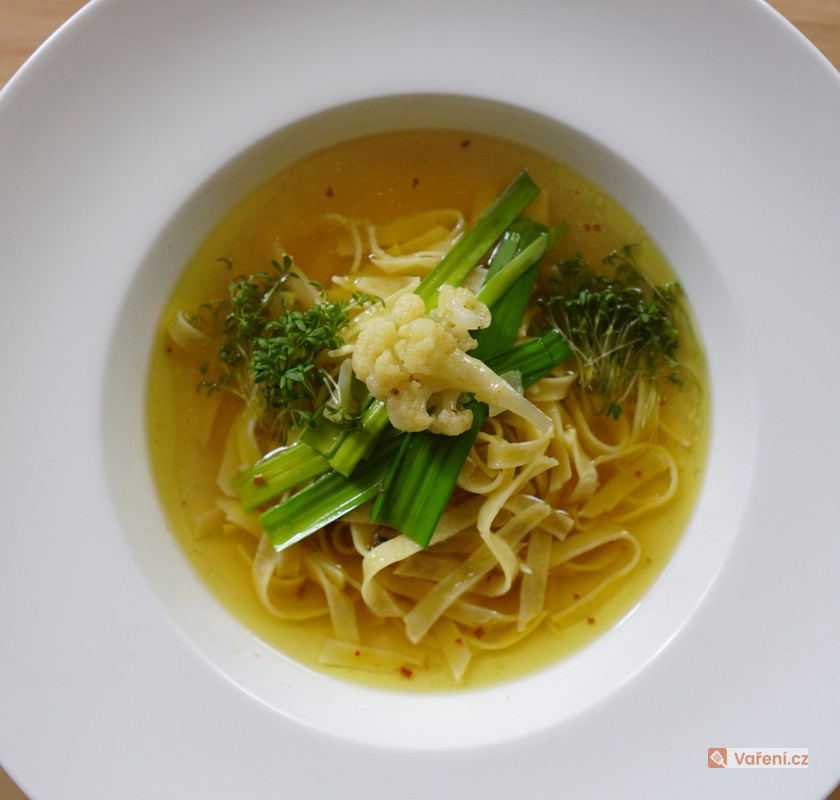 Domácí polévkové nudle