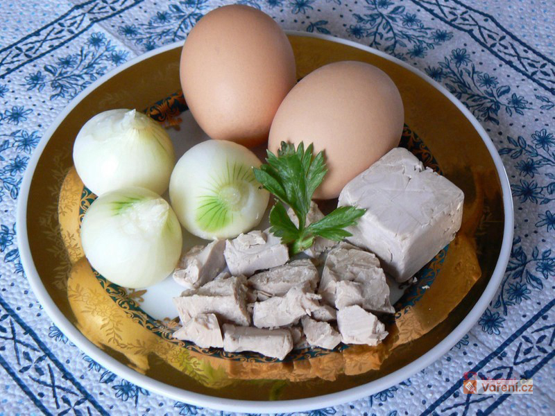 Kvasnicová pomazánka - fotografie 2