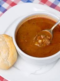 Svačinová gulášová polévka