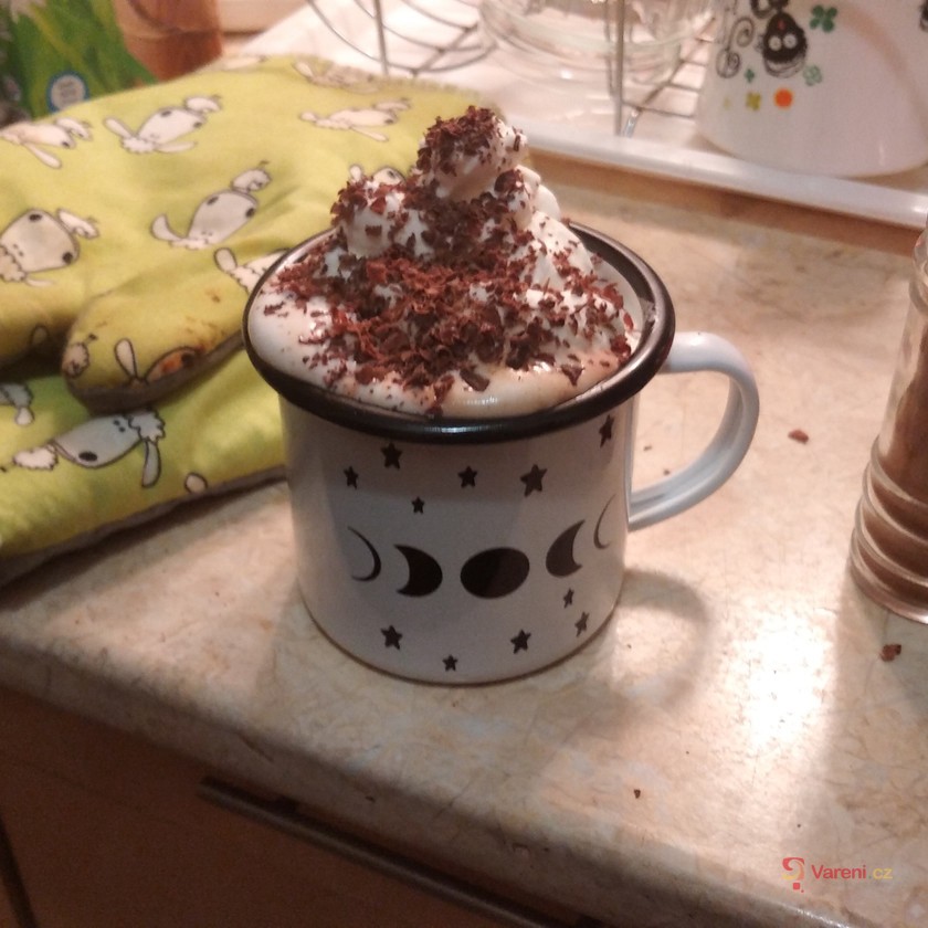 Vynikající horká čokoláda - fotografie 5