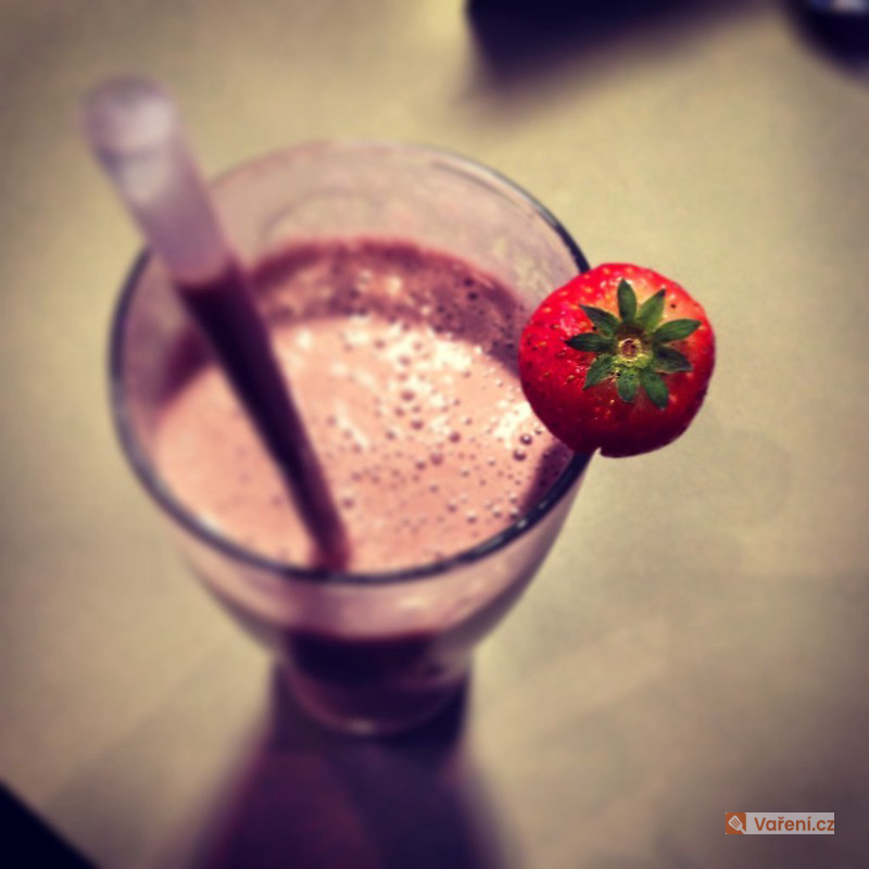 Jahodový milkshake