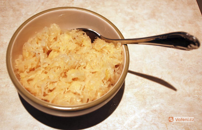 Jednoduché kysané zelí