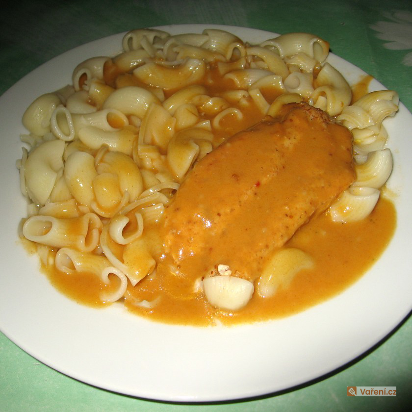 Kuře na paprice se smetanovou omáčkou