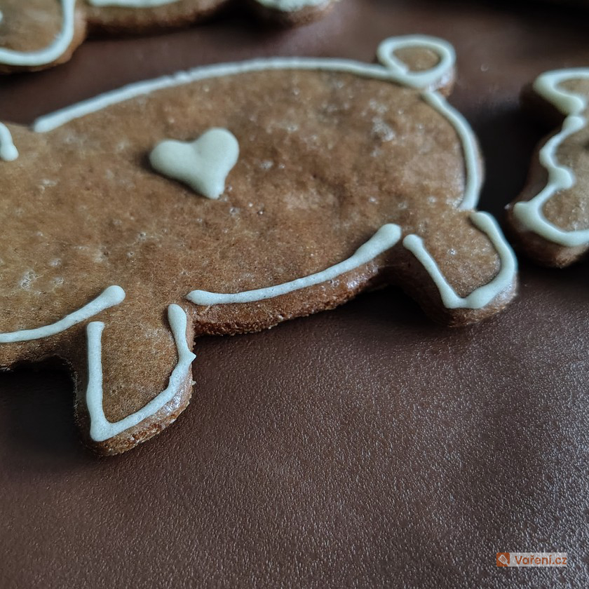 Perníkové těsto podle babičky - fotografie 2