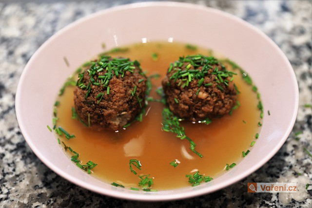 Rychlý vývar z mletého masa