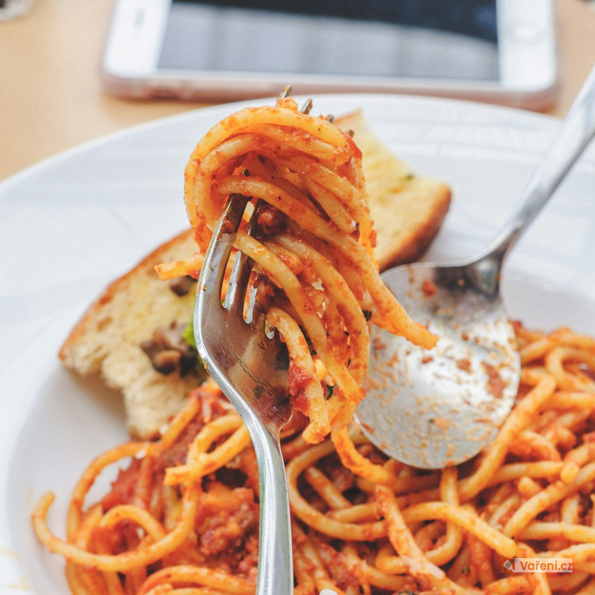 Špagety s ovčím sýrem