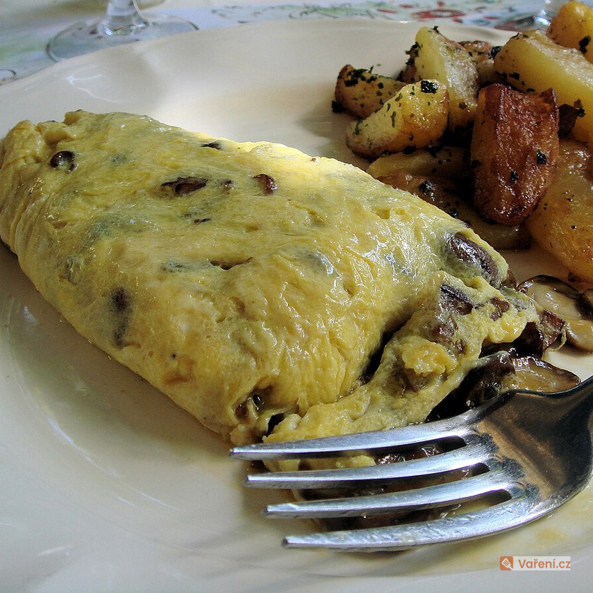 Sýrová omeleta se zeleninou