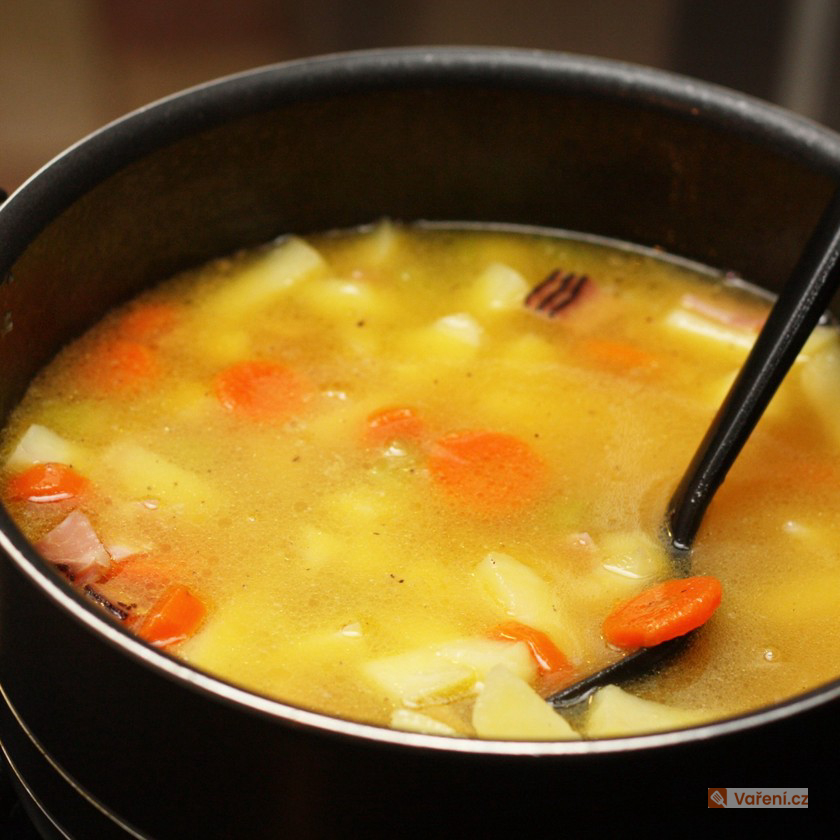 Lehká bramborová polévka